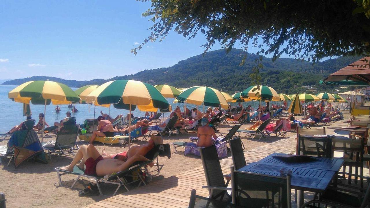 Christina Hotel Mesongi Bagian luar foto