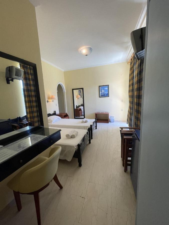 Christina Hotel Mesongi Bagian luar foto