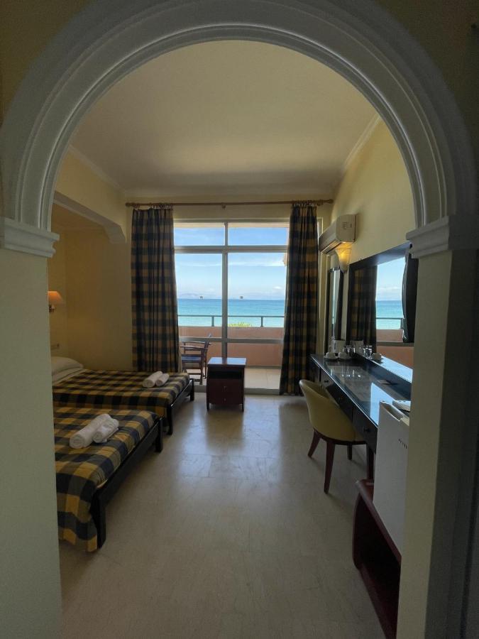 Christina Hotel Mesongi Bagian luar foto